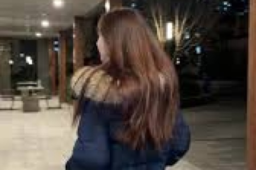一天4个瓜出轨、破产、黄一鸣自称愿意被包养一个比一个离谱