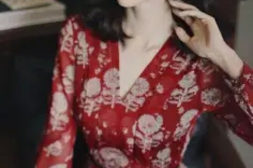 内娱某女星现身日本风月场所清纯人设碎成渣